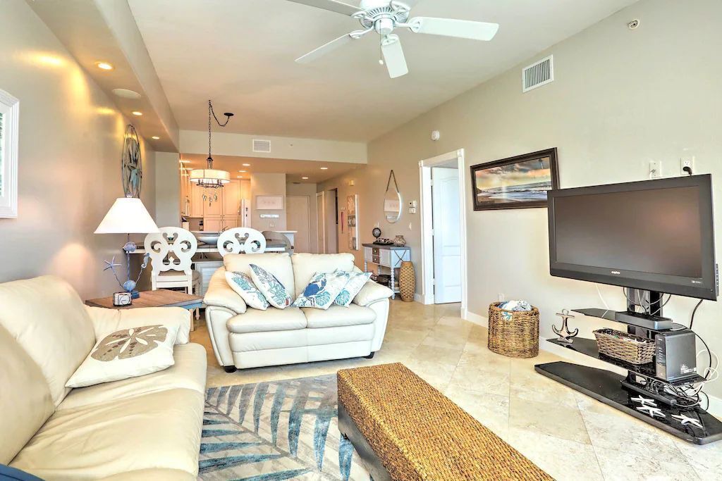 Photo of Livingroom in Burnt Store Marina