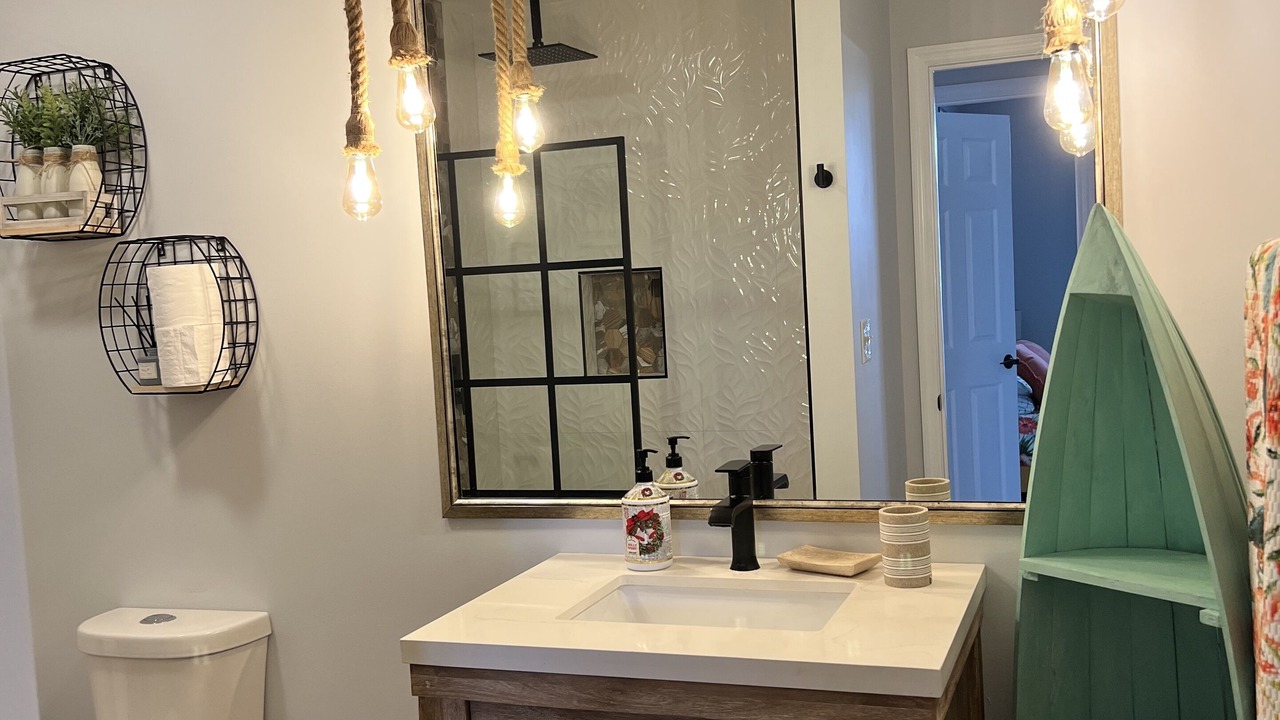 Photo of Bathroom in Laurel