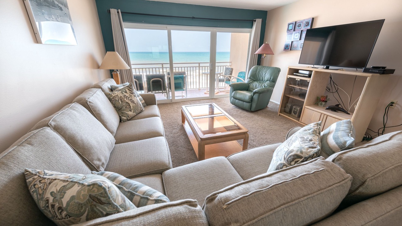 Photo of Livingroom in Satellite Beach