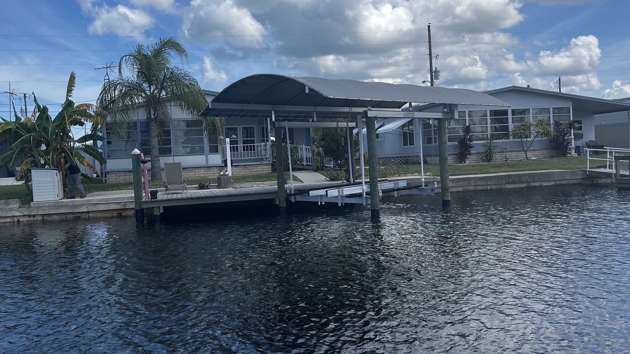 Photo of Bedroom in Signal Cove