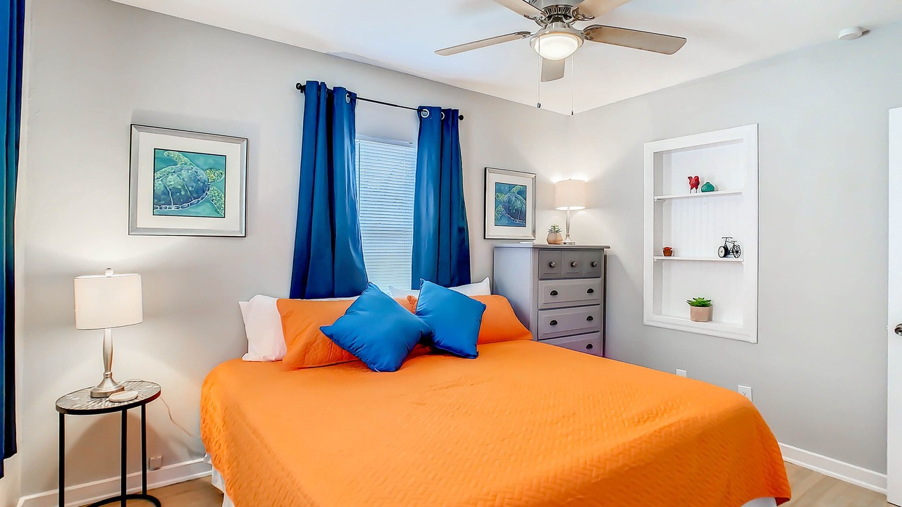 Photo of Bedroom in United Central