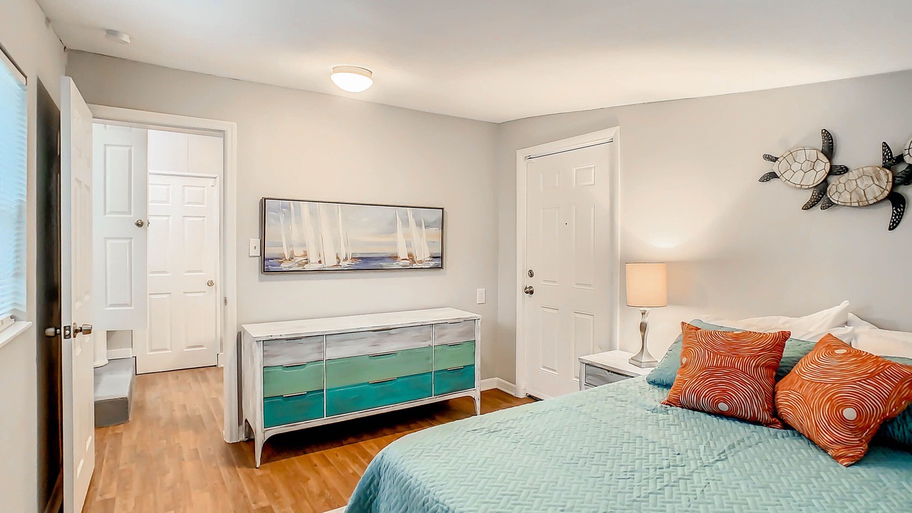 Photo of Bedroom in United Central