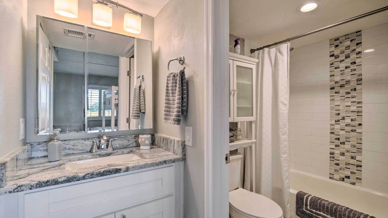 Photo of Bathroom in Hudson