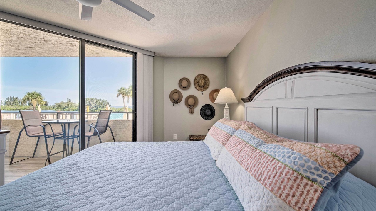 Photo of Bedroom in Hudson
