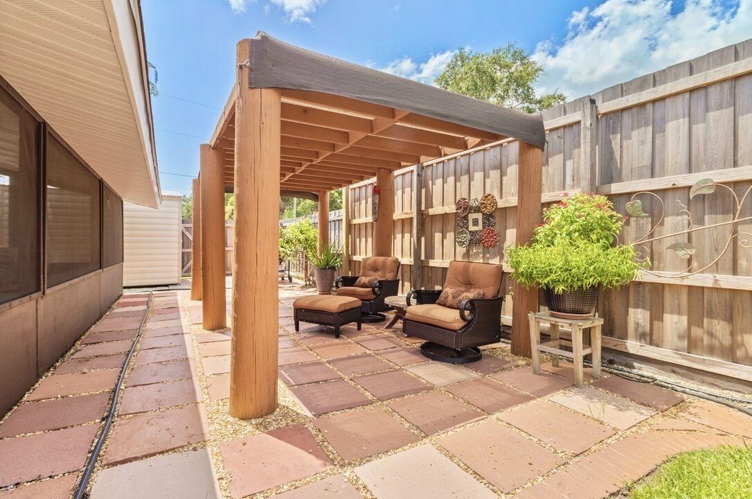 Photo of Outdoor in Bayshore Gardens