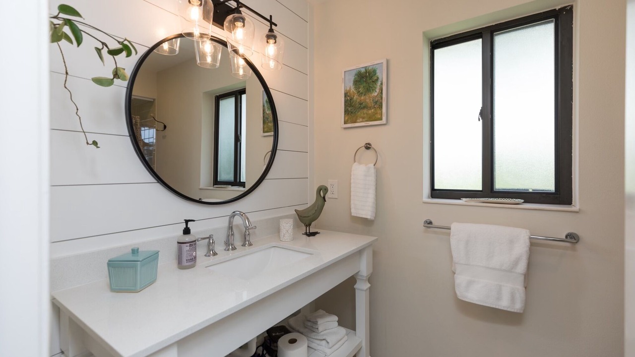 Photo of Bathroom in Marineland Acres