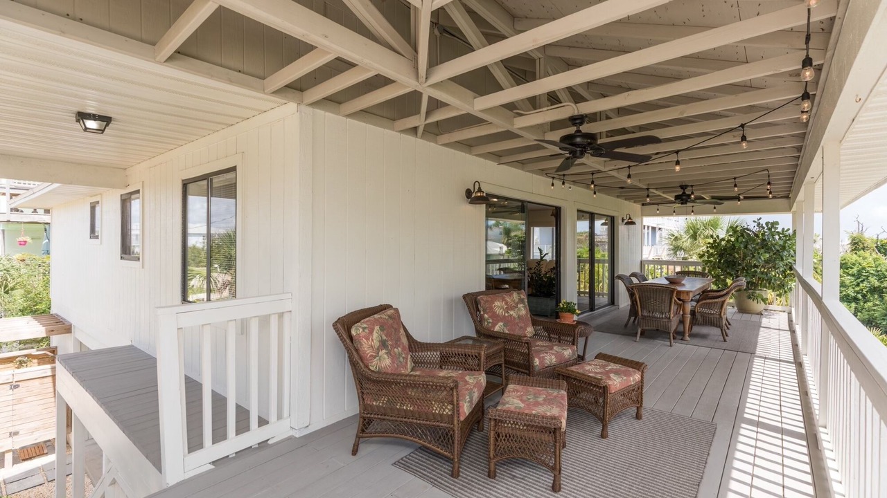 Photo of Patio Balcony in Marineland Acres