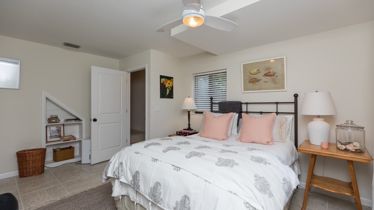 Photo of Bedroom in Marineland Acres