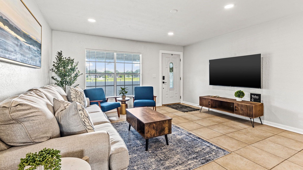 Photo of Livingroom in Seminole