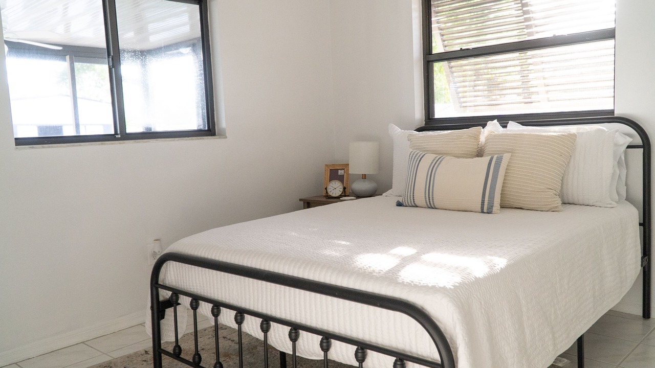 Photo of Bedroom in Englewood East