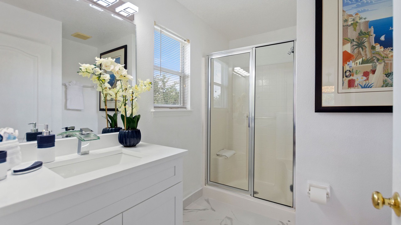 Photo of Bathroom in Sandy Ridge