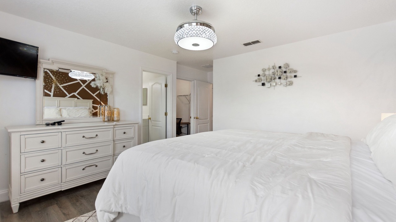 Photo of Bedroom in Sandy Ridge