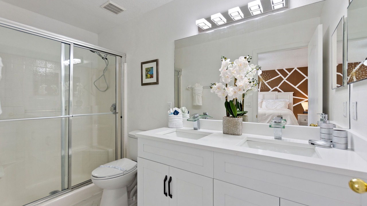 Photo of Bathroom in Sandy Ridge
