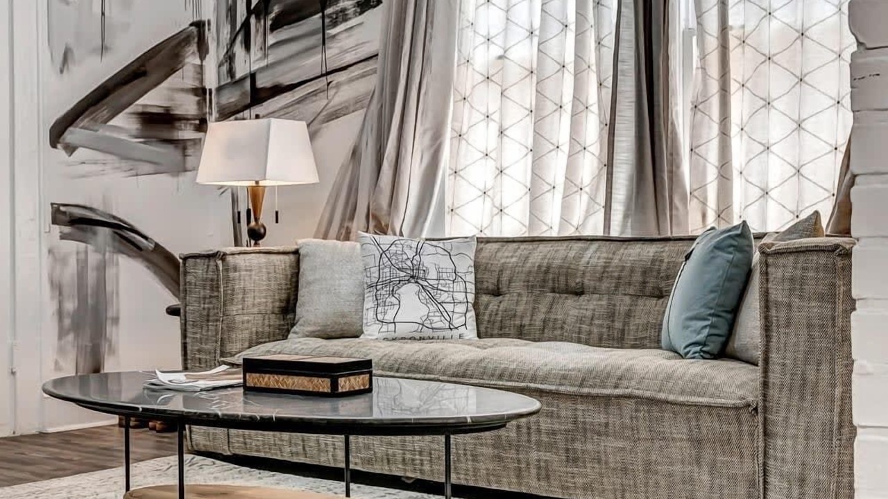 Photo of Livingroom in Urban Core