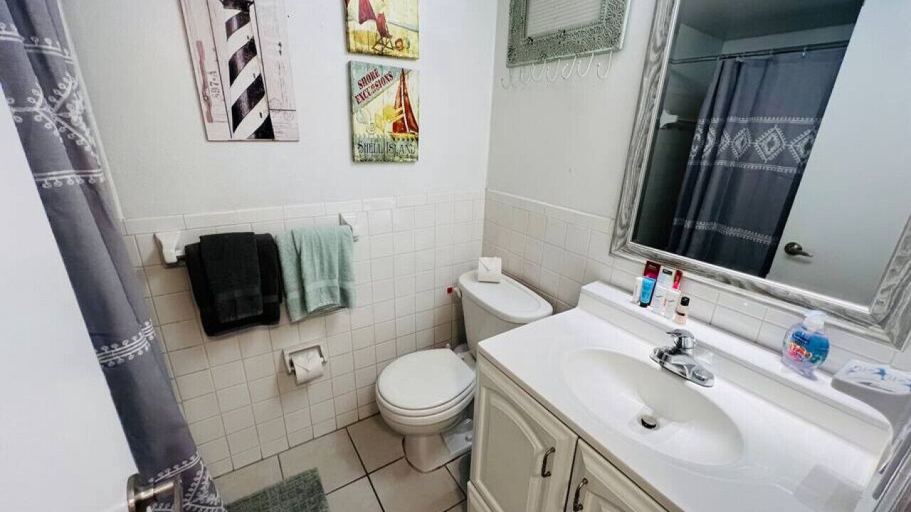 Photo of Bathroom in Avon By The Sea
