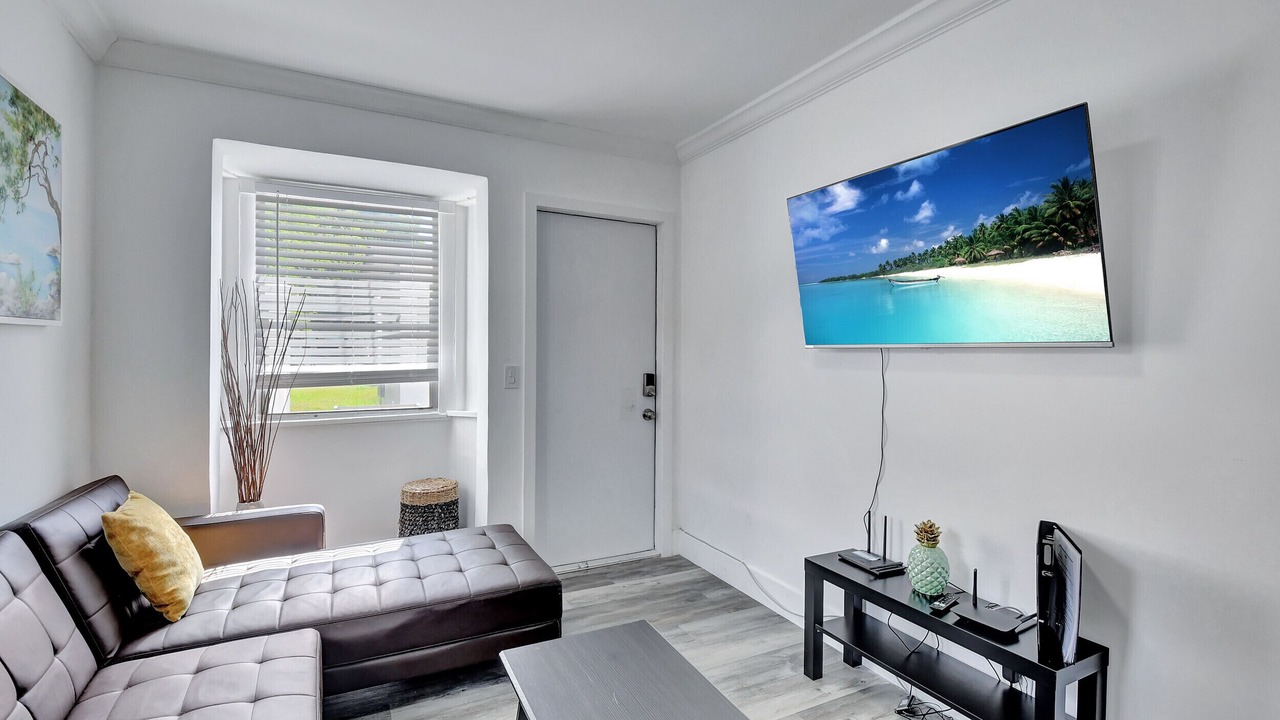 Photo of Livingroom in Pineapple Grove Arts District