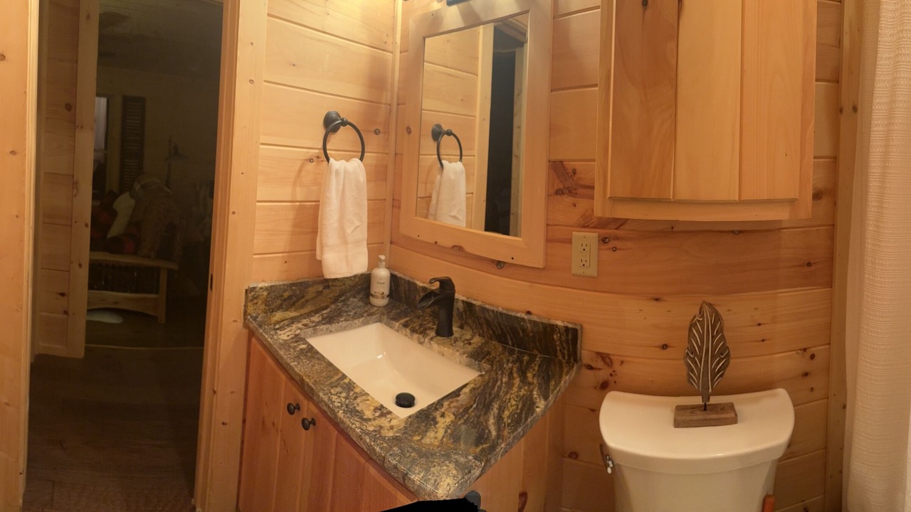 Photo of Bathroom in Blairsville