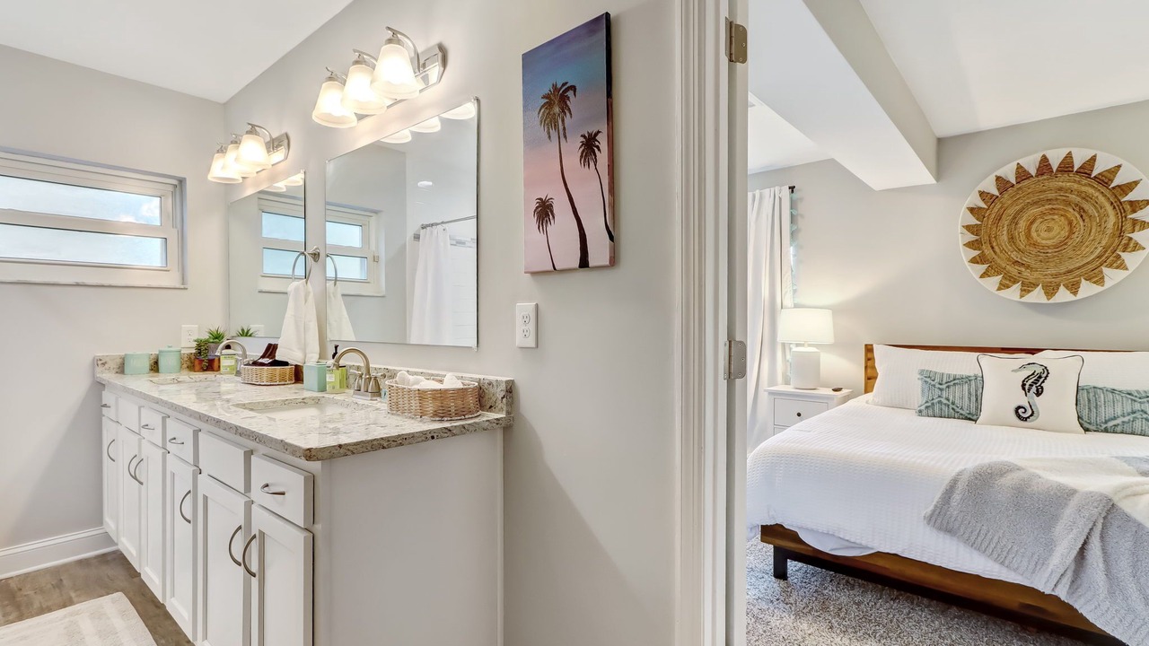 Photo of Bedroom in Dolphin's Cove