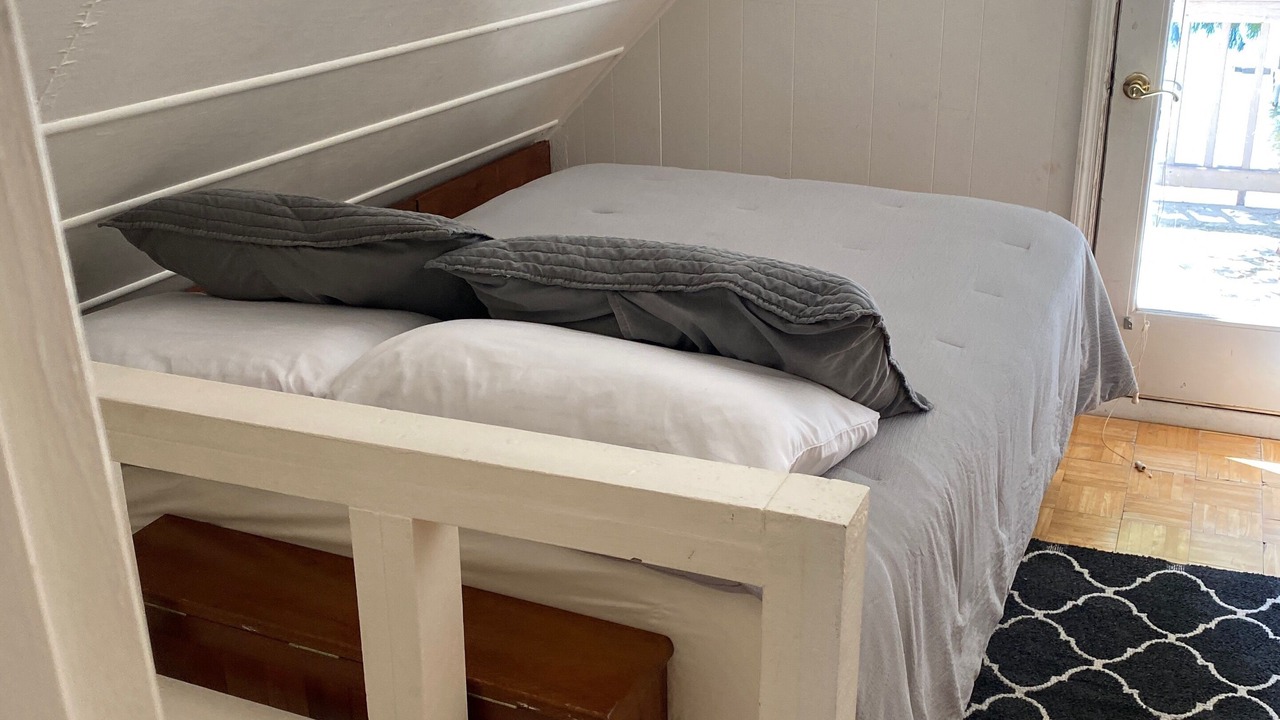 Photo of Bedroom in Lake Murray of Richland