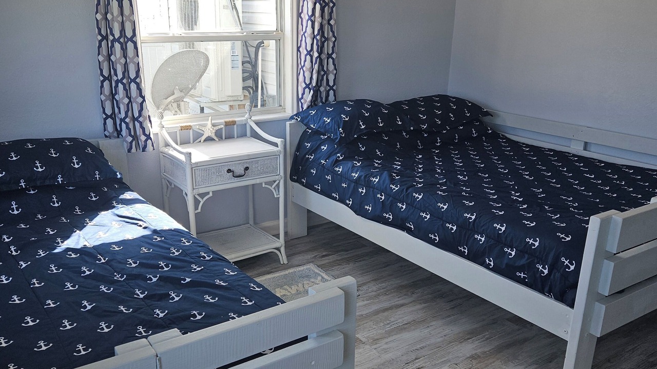 Photo of Bedroom in Signal Cove