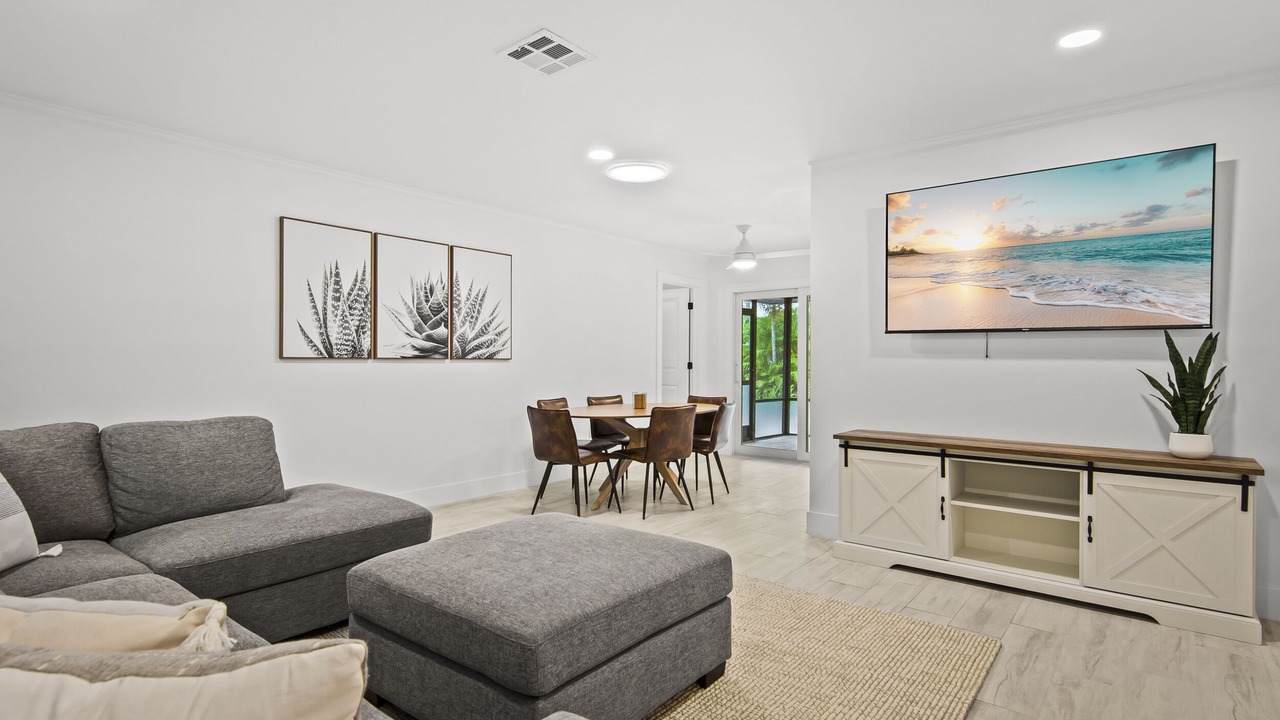 Photo of Livingroom in Sarasota Springs