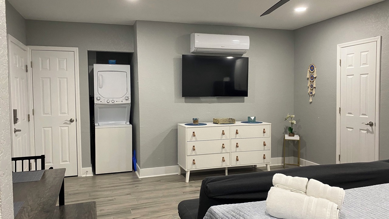 Photo of Bedroom in Creekside