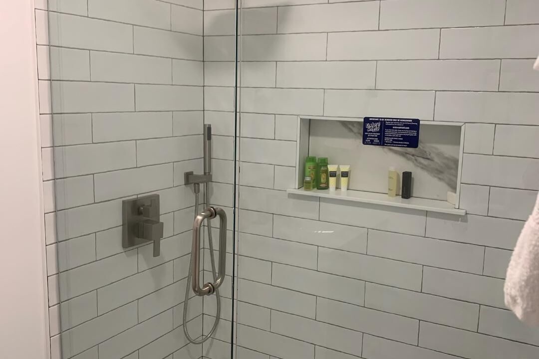 Photo of Bathroom in White St. Gallery