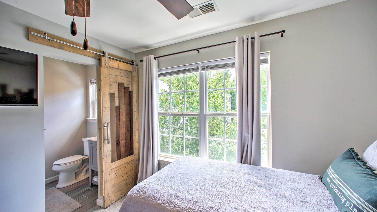 Photo of Bedroom in Central
