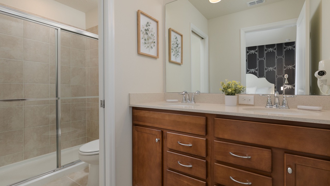 Photo of Bathroom in Davenport