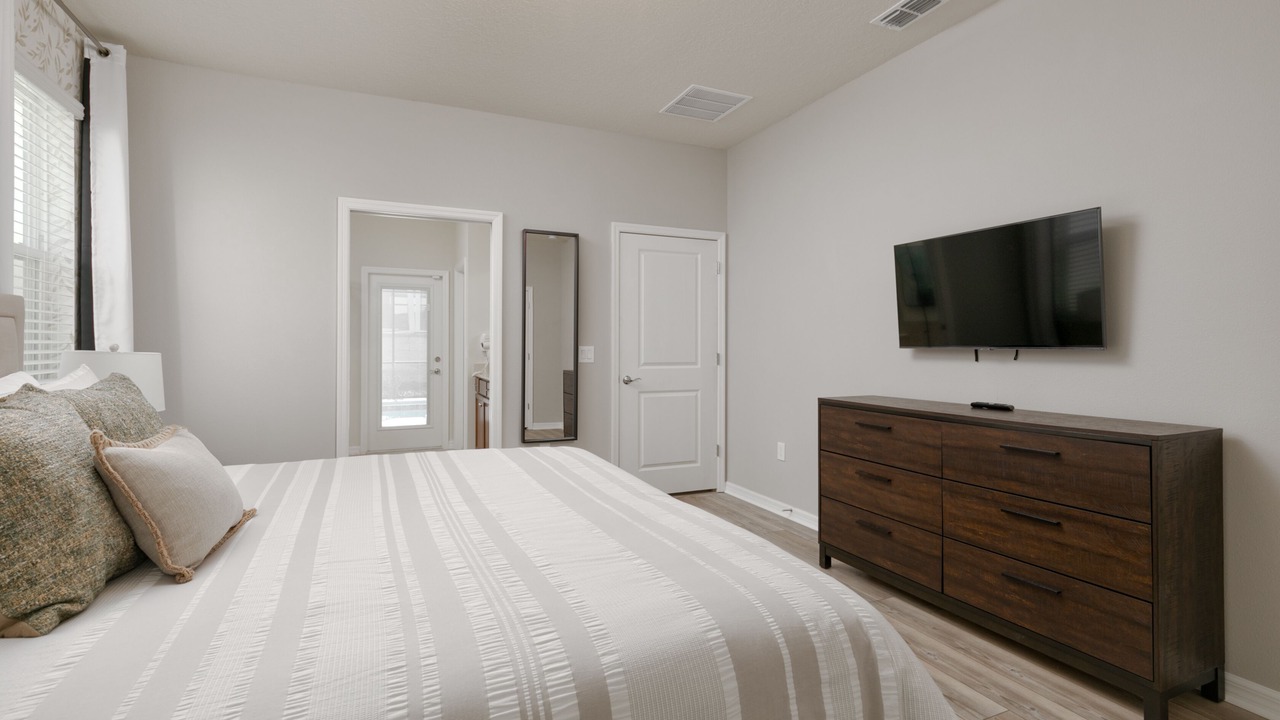 Photo of Bedroom in Davenport