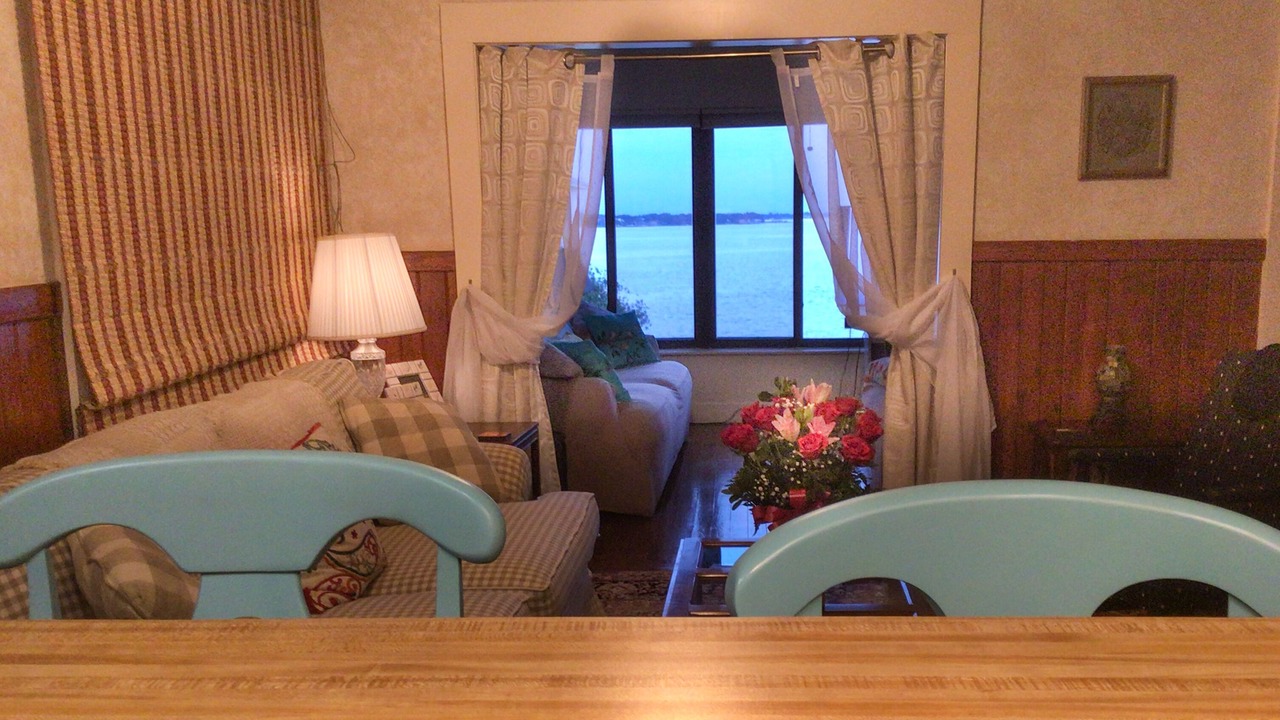 Photo of Livingroom in Crooked Lake