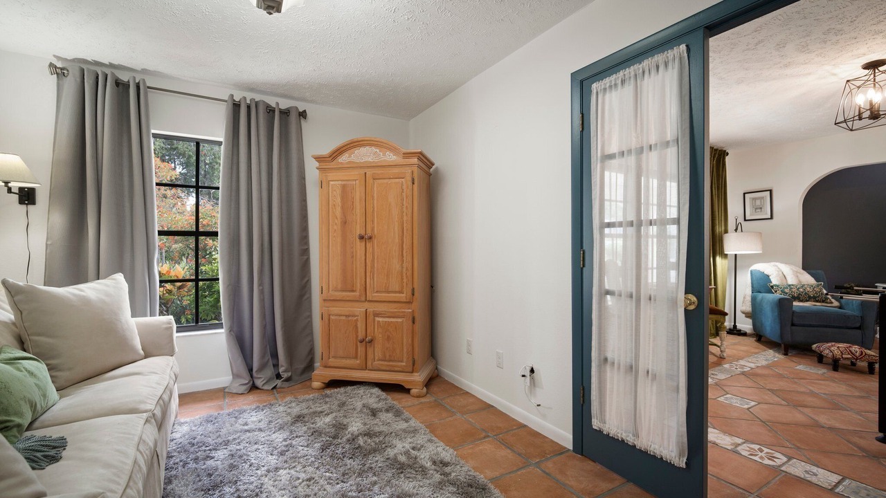 Photo of Livingroom in East County Civic Group