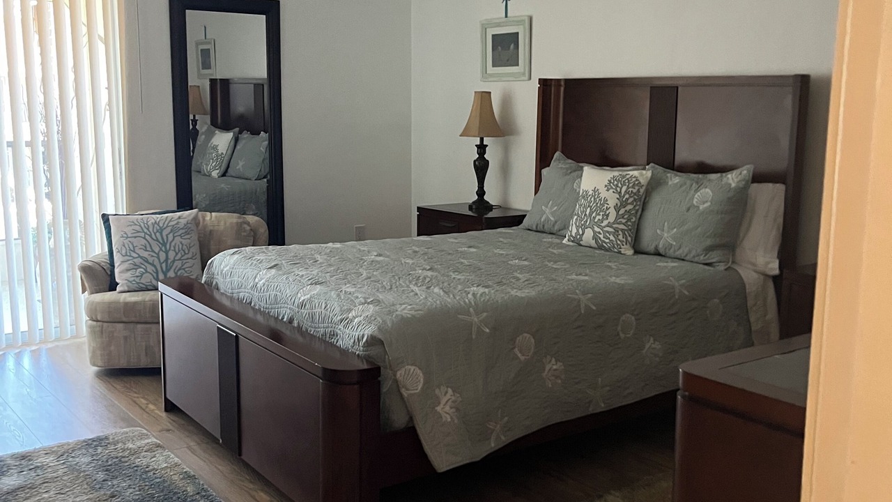 Photo of Bedroom in Englewood South