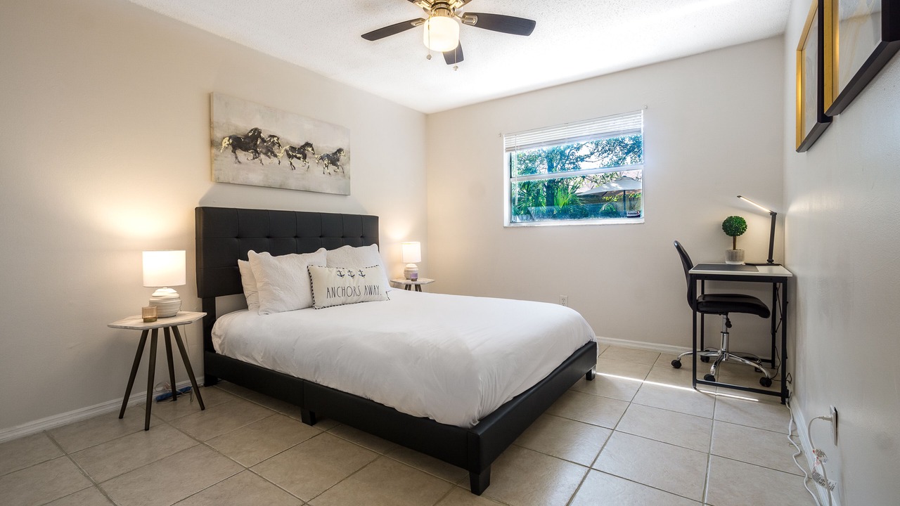 Photo of Bedroom in United Central