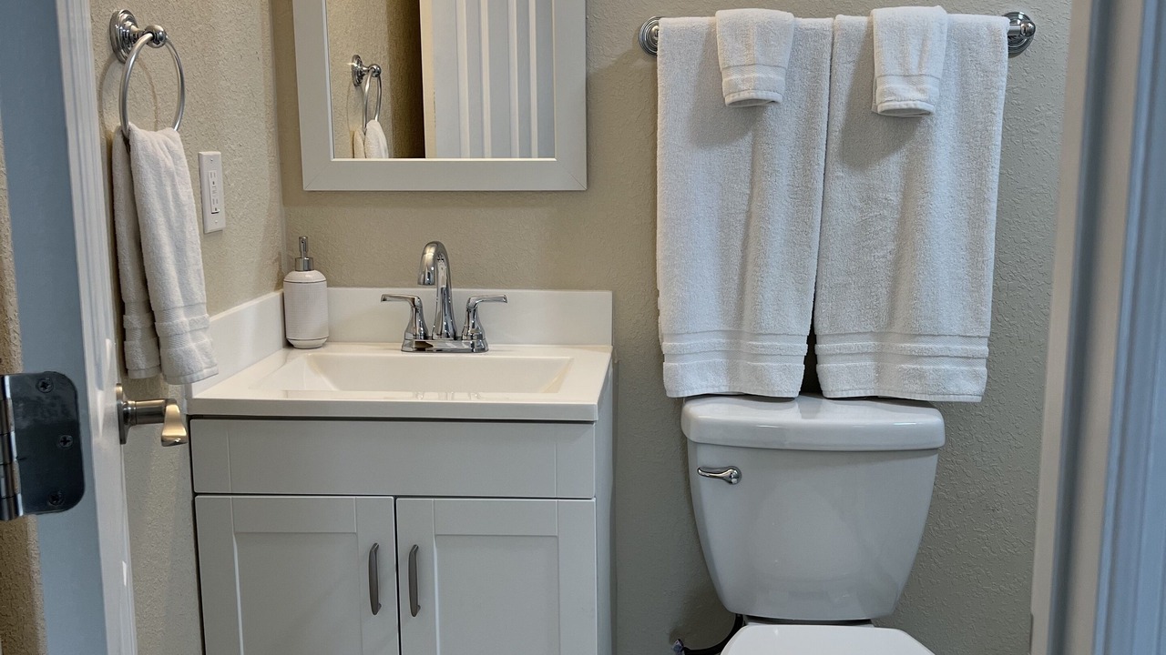 Photo of Bathroom in Egypt Lake-Leto