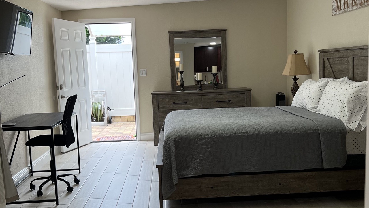 Photo of Bedroom in Egypt Lake-Leto