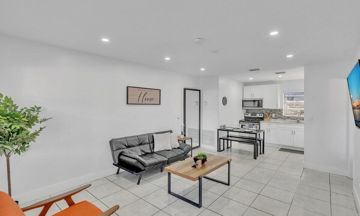 Photo of Livingroom in Royal Poinciana