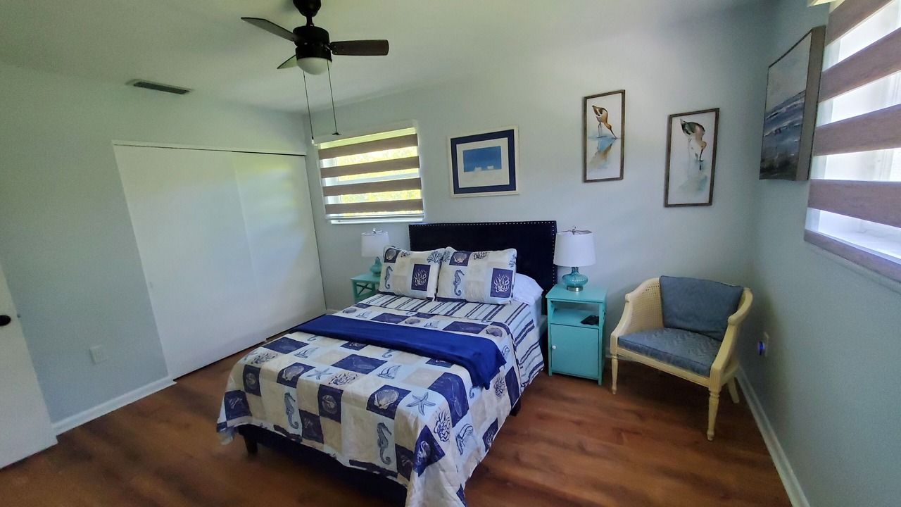 Photo of Bedroom in Cypress Lake
