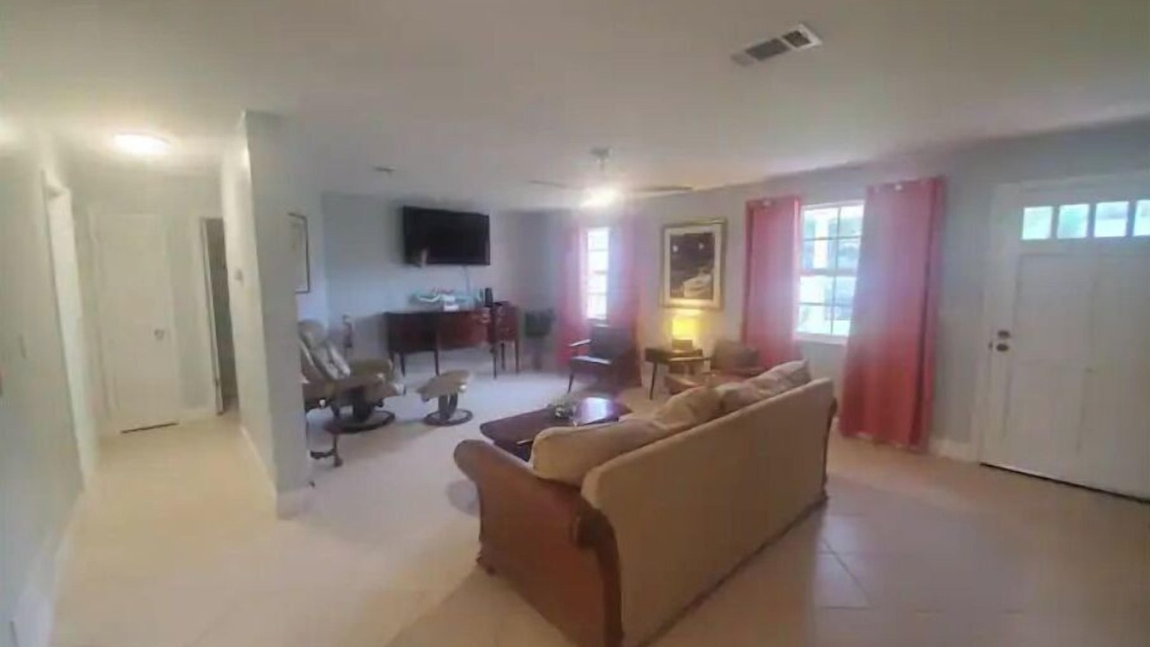 Photo of Livingroom in Holly Hill