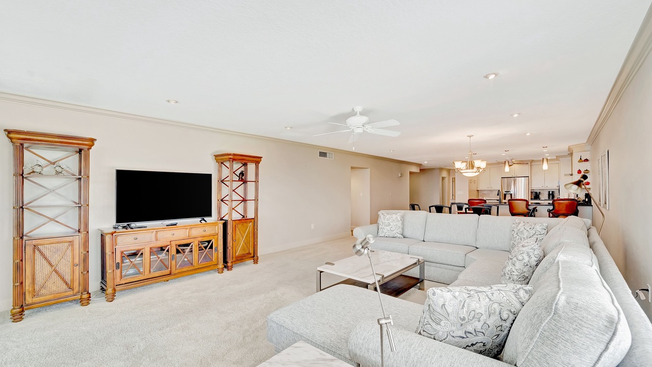 Photo of Livingroom in Burnt Store Marina