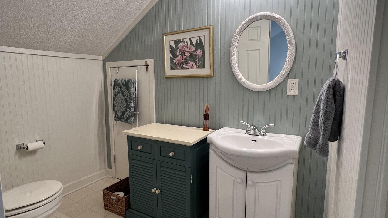 Photo of Bathroom in Ocean Ridge