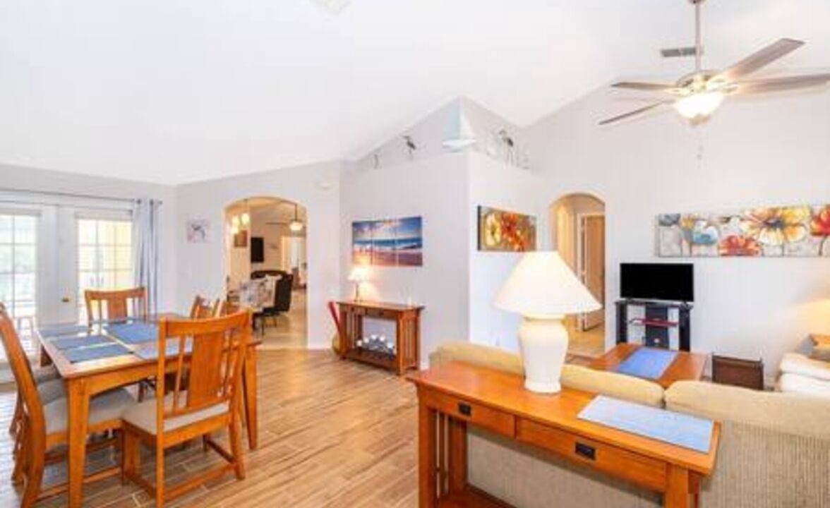 Photo of Livingroom in Tuscan Ridge