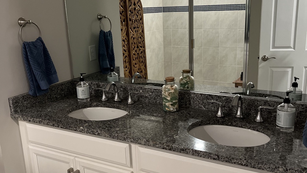 Photo of Bathroom in Naples