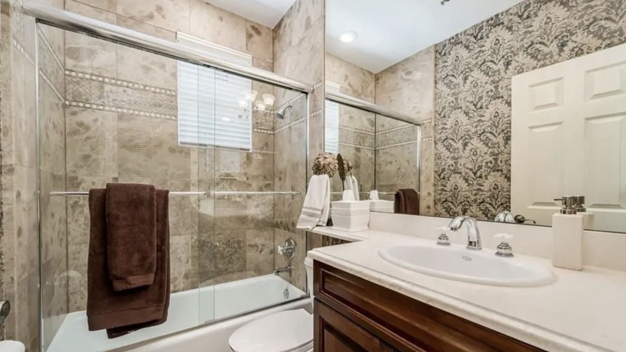 Photo of Bathroom in East Fort Lauderdale