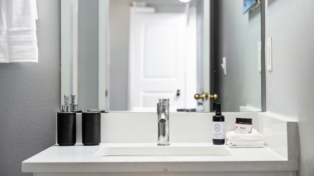 Photo of Bathroom in Sandy Ridge