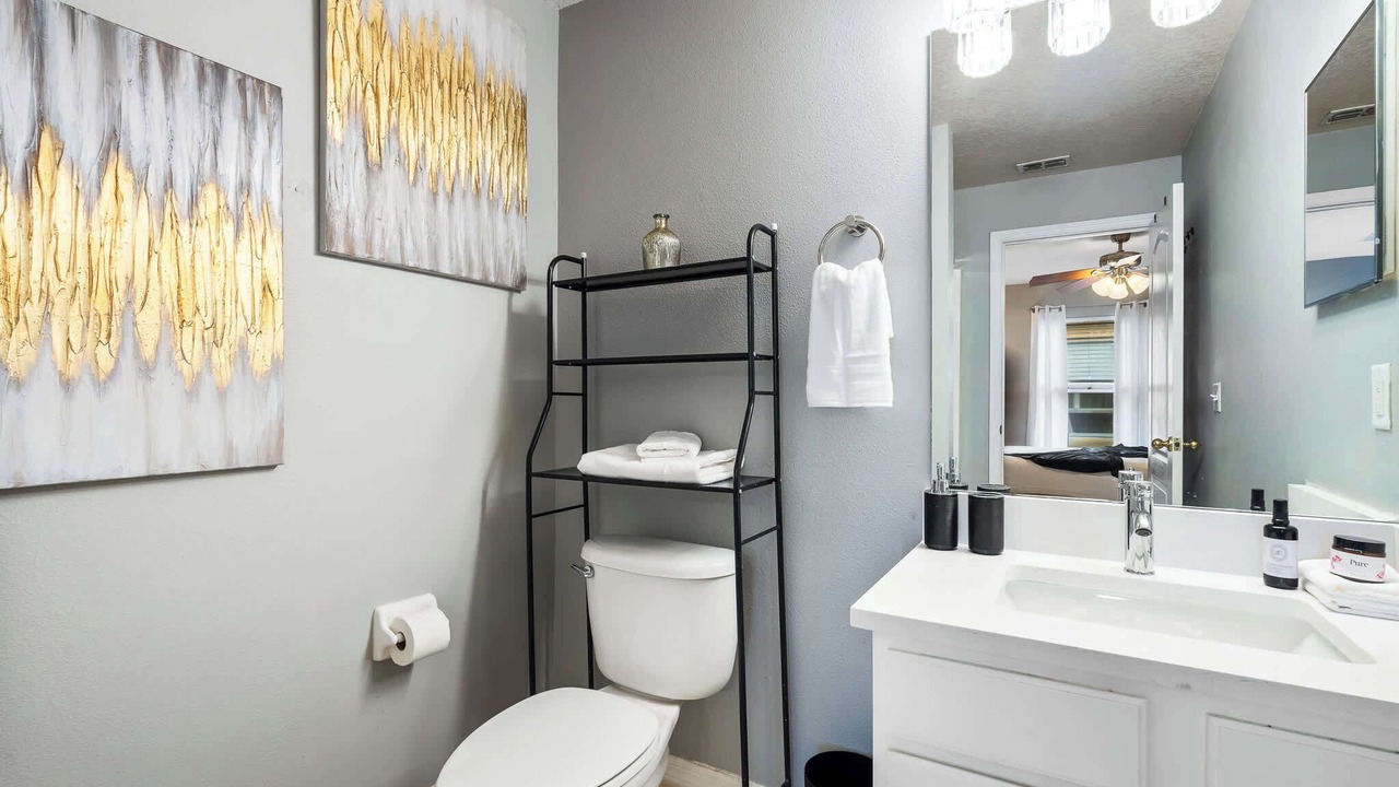 Photo of Bathroom in Sandy Ridge