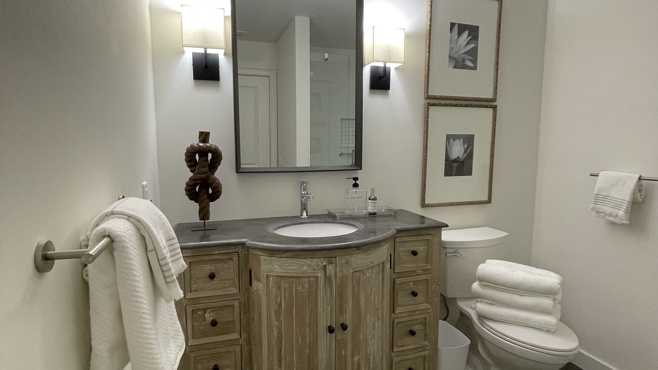 Photo of Bathroom in Lake Sarasota