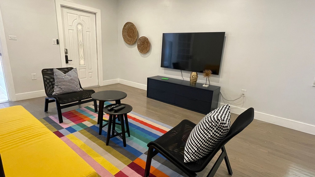 Photo of Livingroom in The Roads