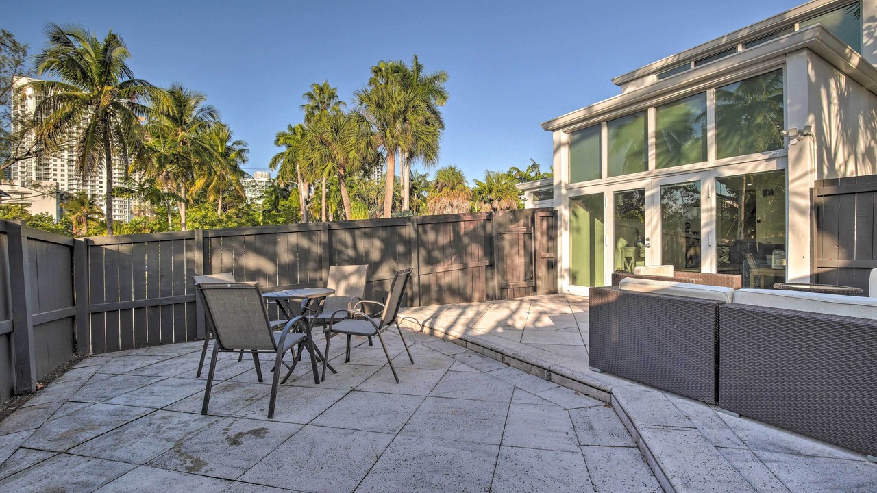 Photo of Outdoor in Beverly Heights
