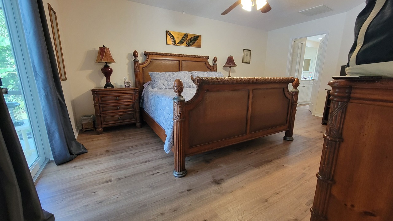 Photo of Bedroom in Floridana Beach